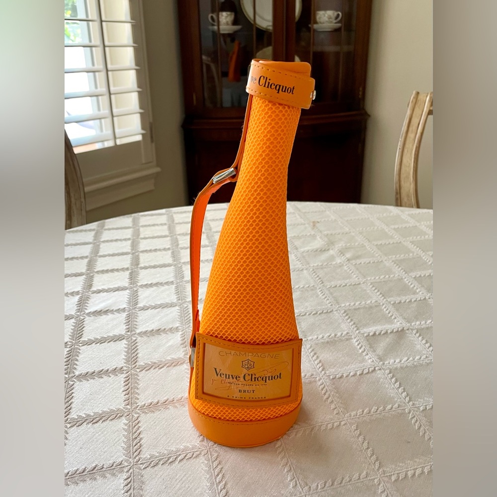 Veuve Clicquot Champagne ice jacket cover carrier.